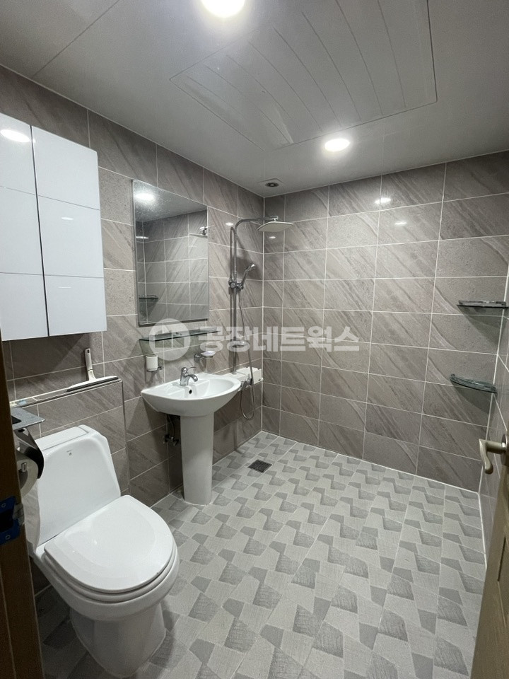충북 옥천군 동이면 세산리 주1동 충북 옥천 다용도 활용가능한 창고 초급 매매건(대로변 접근성 좋은 창고 매물 ) 매매 매물번호 10702 사진 6