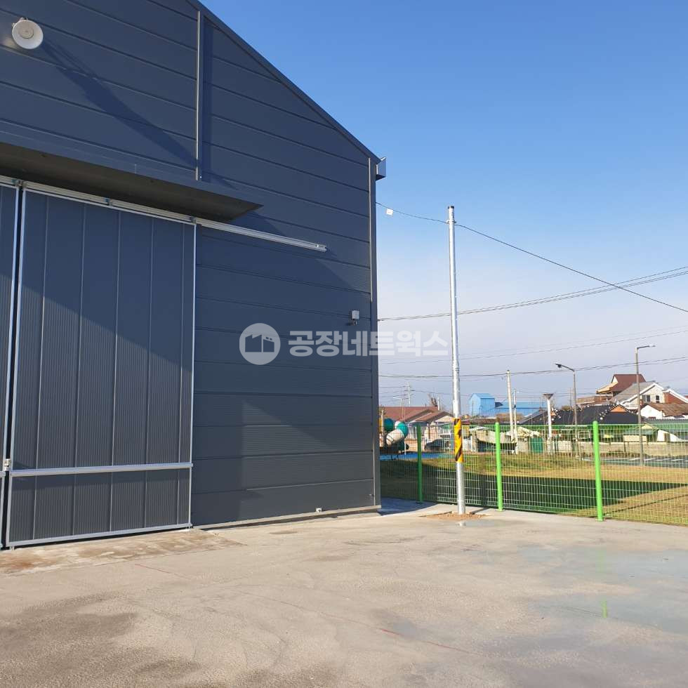 전북 익산시 함열읍 와리 주건축물제1동 전북 대형공장매매 넓은 야드 나대지 신축부지급매 함열 농공단지 매매합니다. 매매 매물번호 11841 사진 2