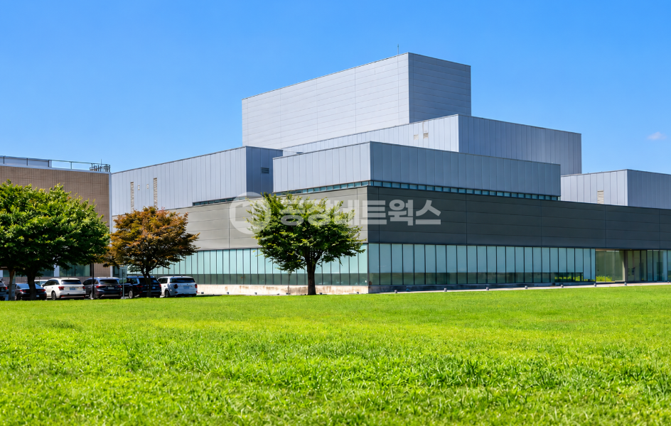 경기 안성시 신건지동 1,주2,11,13,14,15,2,3,4,5,8동 경기 안성 대형 제조공장 매매 입찰 GMP 화장품·바이오·제약기업 주목 매매 매물번호 11923 사진 1