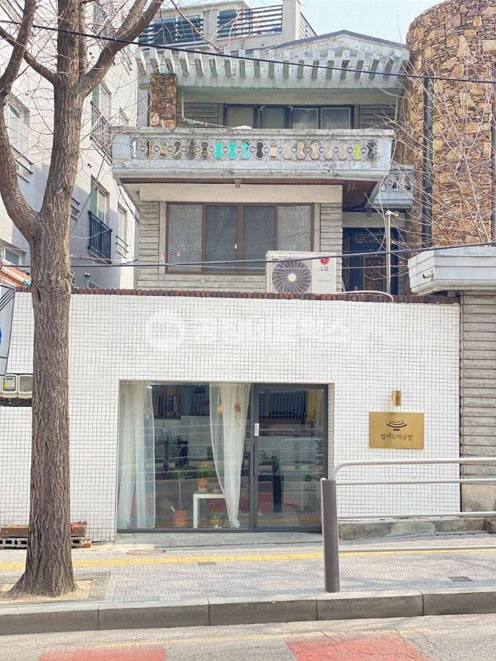 서울 동작구 사당동 서울 사당동 소형공장 창고 상가·작업실 104.98㎡ (32) 작업실 목공 월세저렴한 일층 작업실 쇼핑몰 월세 매물번호 11994 사진 4